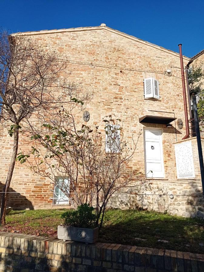 Porta Vecchia Apartment Monterubbiano Exterior photo